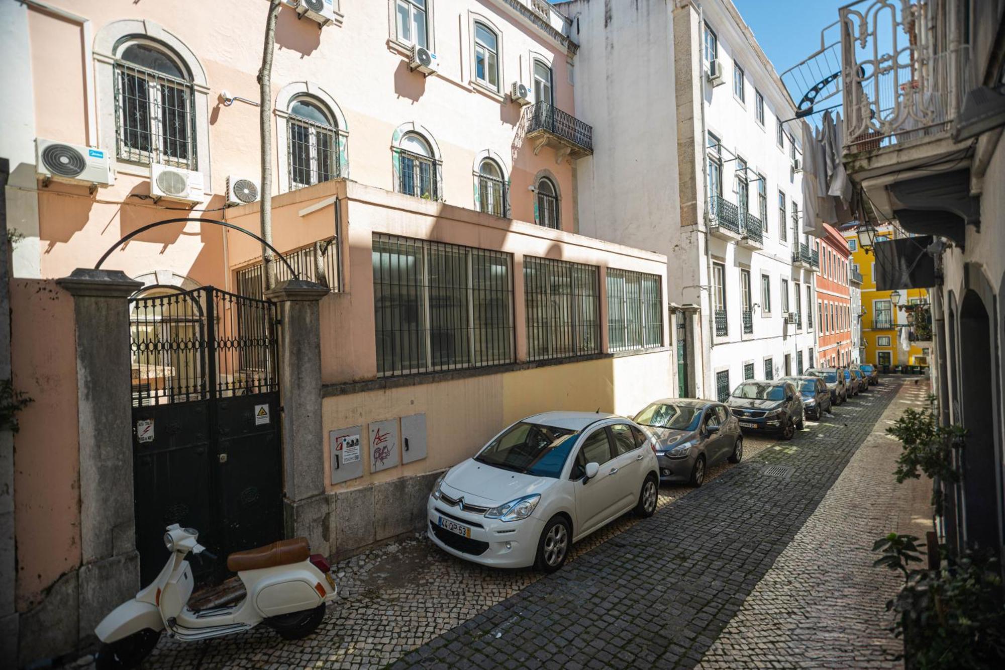 Local House * Lisbon